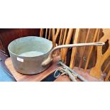 A LARGE 19TH CENTURY COPPER SAUCEPAN with iron handle