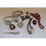 A COLLECTION OF JEWELLERY AND WATCHES including an enamel butterfly brooch