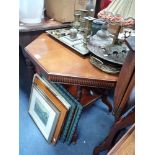 A VICTORIAN MAHOGANY OCTAGONAL WINDOW TABLE