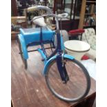 A VINTAGE CHILD'S TRICYCLE