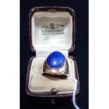 A GENTLEMAN'S LAPIS DRESS RING