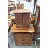 AN EDWARDIAN MAHOGANY AND GLAZED DISPLAY CABINET