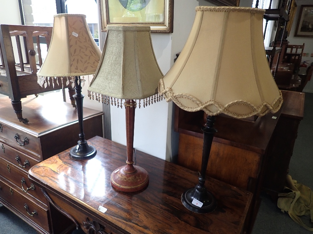 A PAIR OF TABLE LAMPS