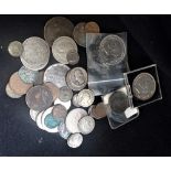 A COLLECTION OF COINS, to include crowns and some early coins