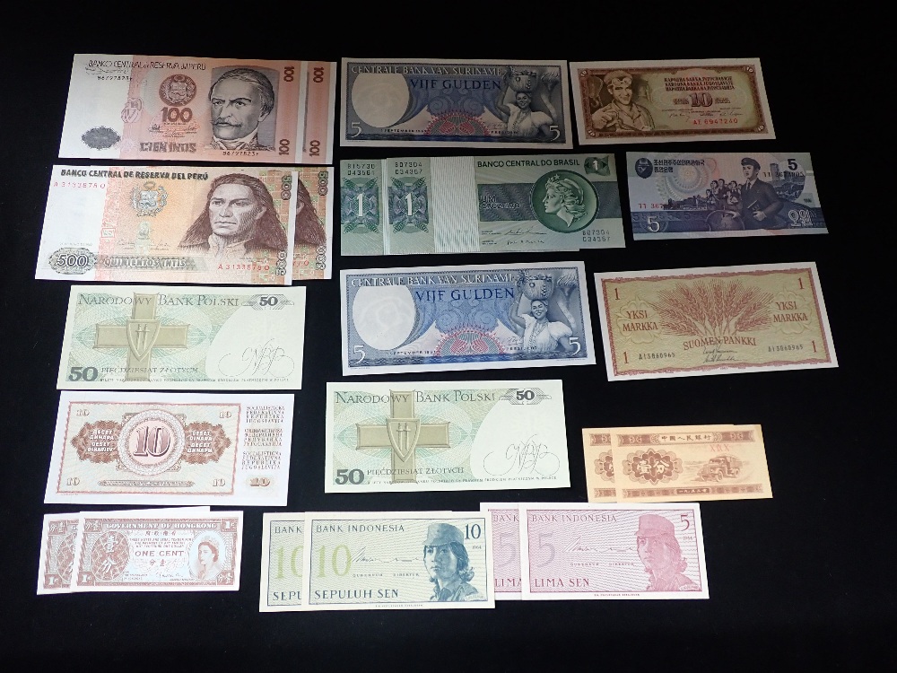 A COLLECTION OF WORLD BANK NOTES, to include a one cent " Government of Hongkong" bank note
