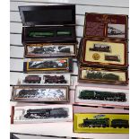 A COLLECTION 00 GAUGE LOCOMOTIVES TO INCLUDE A HORNBY SILVER SEAL LOCOMOTIVE (boxed) and others simi