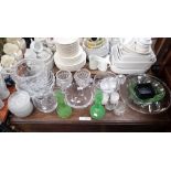 A COLLECTION OF GLASSWARE