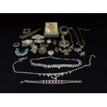 A COLLECTION OF COSTUME JEWELLERY TO INCLUDE MARCASITE