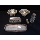 A COLLECTION OF SILVER AND PLATED ITEMS,