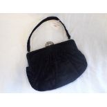 A VINTAGE VELVET EVENING BAG