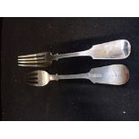 A PAIR OF FIDDLE PATTERN TABLE FORKS