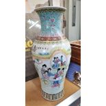 A LARGE CHINESE FAMILLE VERTE VASE