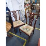 A PAIR OF GEORGE III MAHOGANY DINING CHAIRS