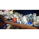 A LARGE COLLECTION OF DECORATIVE TEA WARE