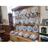 A LARGE COLLECTION OF WOOD & SONS 'YUAN' BLUE AND WHITE DINNER AND TEA WARE