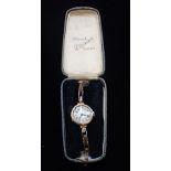 A VINTAGE LADIES'S WRISTWATCH,