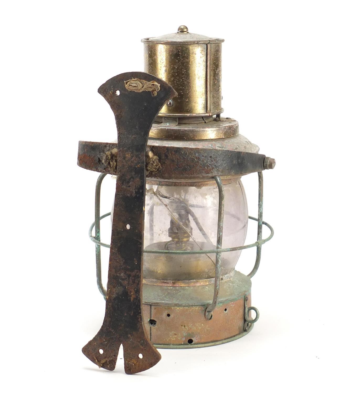 Copper and brass ship's lantern, with Clarke and Son Cowes plauqe, 39cm high : For Further Condition - Image 3 of 4