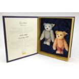 Steiff Hello/Goodbye bear set with box, numbered 4534, the box 39.5cm high :For Further Condition