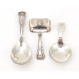 Three Georgian silver caddy spoons comprising Johnathan Hayne, London 1831, Taylor & Perry,