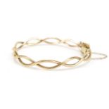 9ct gold bracelet, 6.5cm in diameter, 8.4g :For Further Condition Reports Please visit Our