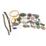 Vintage jewellery including a ladies 18ct gold wristwatch, silver marcasite brooches and a micro
