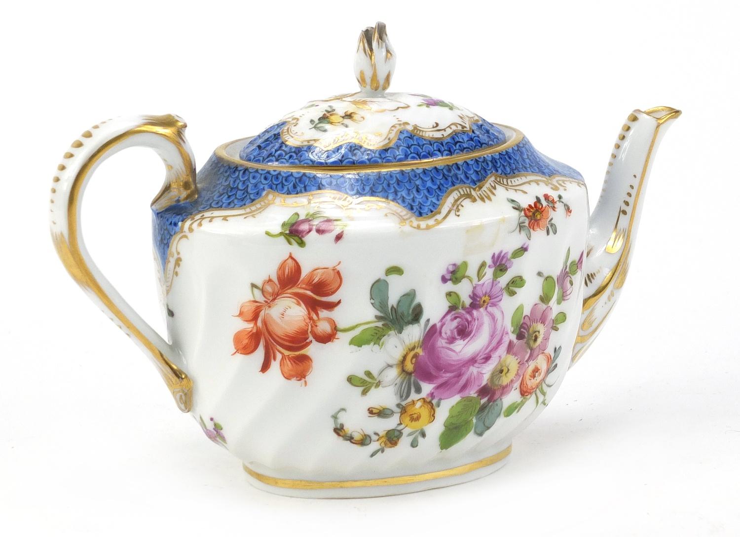 Dresden porcelain fluted teapot, hand painted with flowers, 19cm in length :For Further Condition - Image 4 of 6