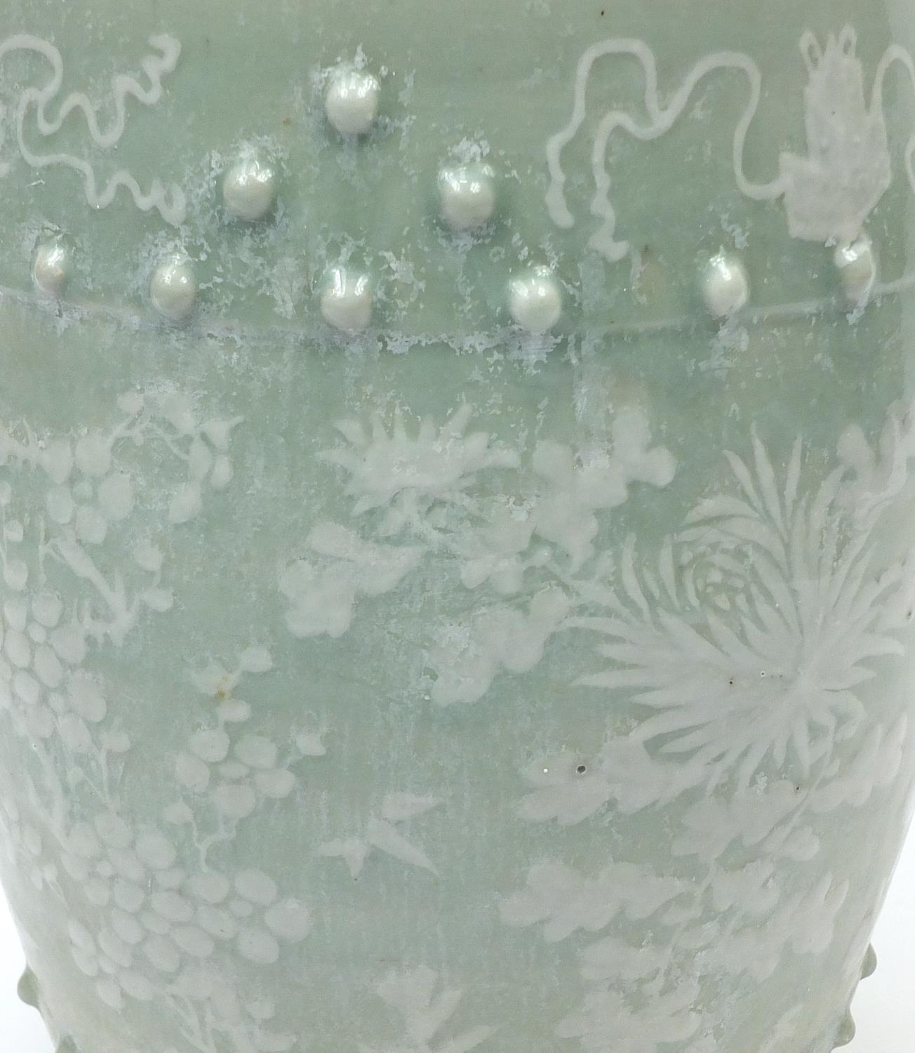 Chinese celadon glaze barrel shaped garden seat, hand painted with birds of paradise and butterflies - Image 3 of 5