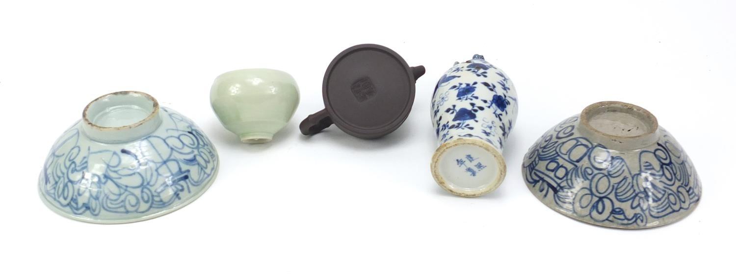 Chinese ceramics including a Celadon glazed vase, Yixing teapot, and blue and white baluster vase - Image 5 of 7