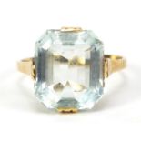 14ct gold blue stone ring, size M, 3.1g :For Further Condition Reports Please visit Our Website,