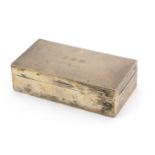 Edward VII rectangular silver cigar box with hinged lid, indistinct maker's mark, London 1907, 5cm H