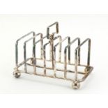 Victorian silver six slice toast rack by Atkin Brothers, Sheffield 1899, 15cm wide, 229.0g :For