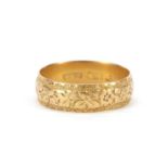 Victorian 18ct gold wedding band engraved with flowers, Birmingham 1897, size R, 3.8g :For Further