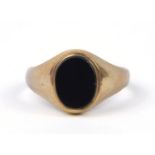 9ct gold black onyx signet ring, size P, 2.4g :For Further Condition Reports Please Visit Our