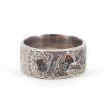 Circular silver napkin ring inlaid with hardstones and engraved with Scottish thistles, Birmingham