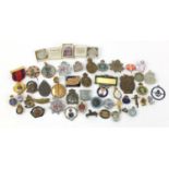 British military World War I badges, lapels and medallions including Women's Land Army, Royal