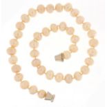 Pink cultured pearl necklace with magnetic clasp, 44cm in length, 78.0g :For Further Condition