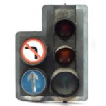 Traffic light road signal, 123cm high :For Further Condition Reports Please Visit Our Website-