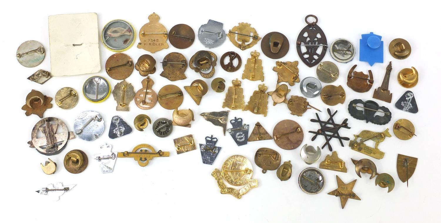 Vintage badges and lapels, some military interest including American World War II sterling silver - Image 6 of 10