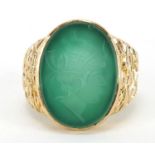 9ct gold intaglio seal classical bust ring, size R, 9.8g :For Further Condition Reports Please Visit