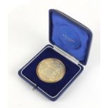 Stock Exchange 1972 silver medallion by John Pinches with case, 4.5cm in diameter, 39.3g :For