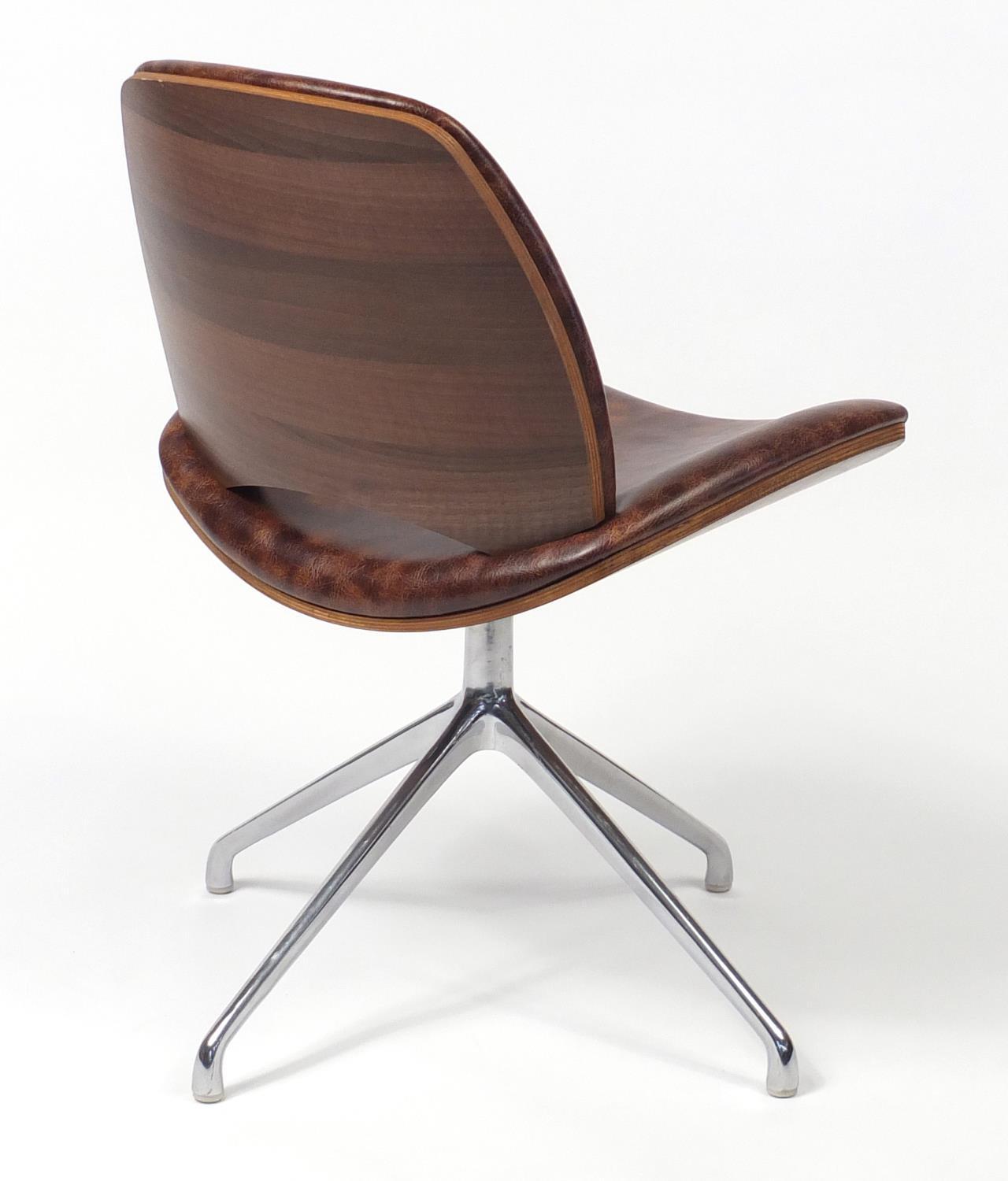 Contemporary Frovi Era swivel chair with leather upholstery, 81cm high :For Further Condition - Image 4 of 5