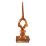 Large railwayana interest Southern Railway cast iron finial, 63cm high : For Further Condition