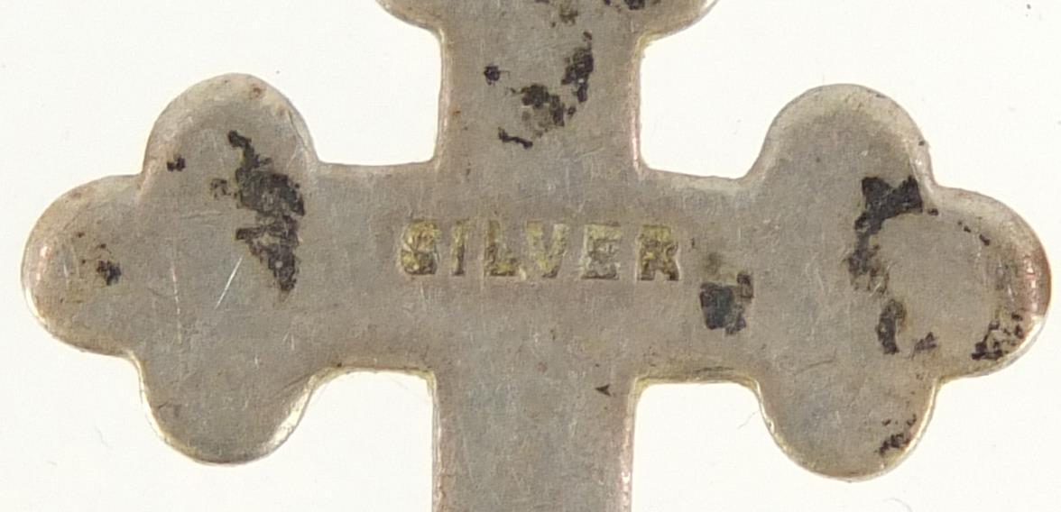 Twenty two silver pendants including crucifixes and love hearts, the largest 5.5cm in length, 39. - Image 7 of 8