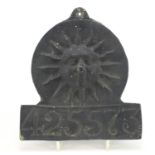 Lead fire insurance plaque numbered 425573, 19cm high : For Further Condition Reports Please Visit