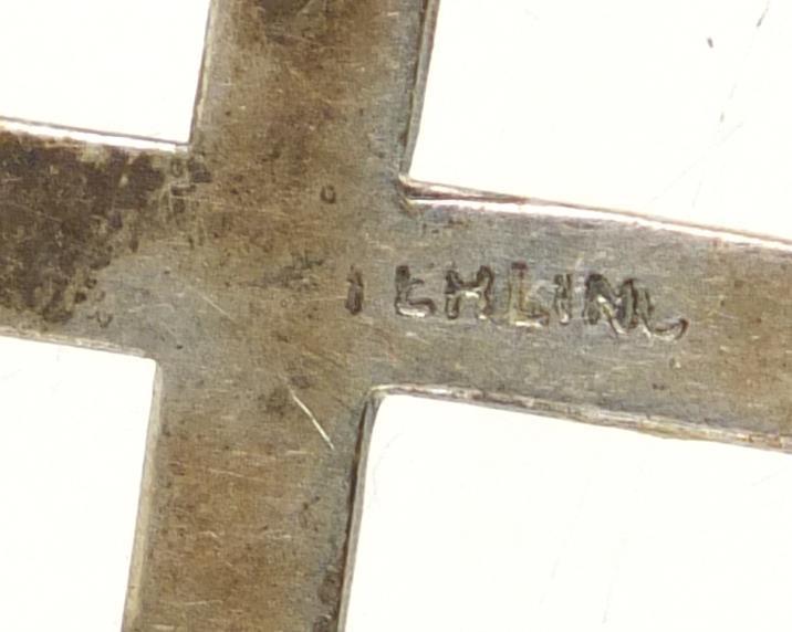 Twenty two silver pendants including crucifixes and love hearts, the largest 5.5cm in length, 39. - Image 8 of 8