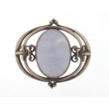 Art Nouveau style silver and agate brooch, hallmarked Edinburgh 1990, 4.2cm wide : For Further