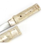 Japanese tanto sword with silver coloured metal handle and scabbard, 38.5cm in length : For