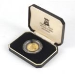 Gold proof One Crown commemorating the wedding of Prince Andrew and Sarah Ferguson, 5.3g : For