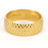 18ct gold wedding band, London 1966, size K, 3.8g : For Further Condition Reports, Please Visit