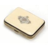 Victorian ivory concertina purse with silver cartouche, 7cm wide : For Further Condition Reports,